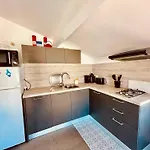 Antonia 2 Mansarde Acces Piscine Commune Centre דירה *