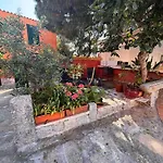 Antonia 2 Mansarde Acces Piscine Commune Centre * קאלבי
