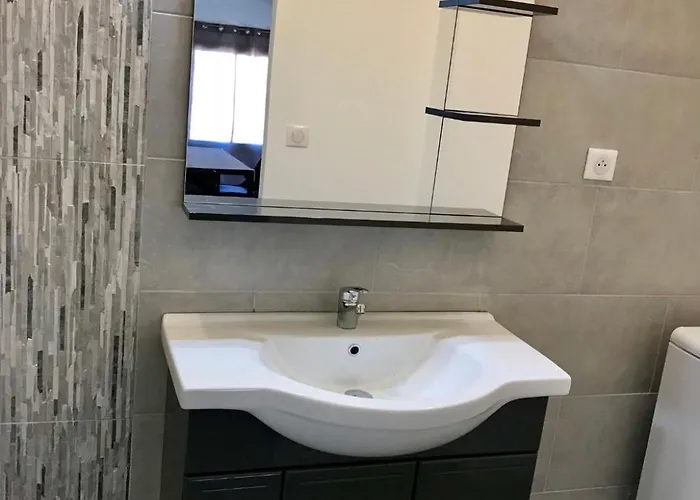 公寓 Antonia 2 Mansarde Acces Piscine Commune Centre