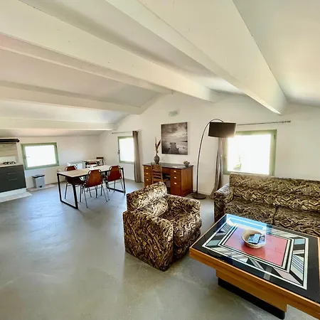 Antonia 2 Mansarde Acces Piscine Commune Centre Apartment Calvi (Corsica)