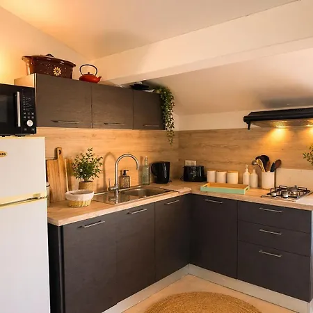 Apartament Antonia-appartement 2 Mansarde Acces Piscine Commune Centre *