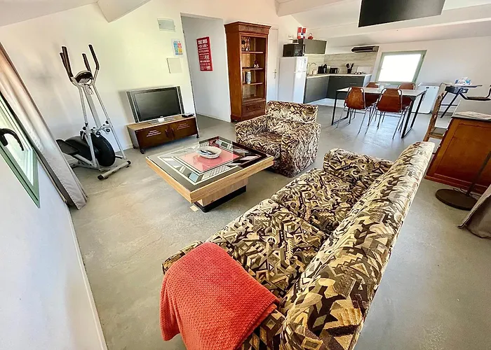 Antonia 2 Mansarde Acces Piscine Commune Centre Apartment Calvi (Corsica)